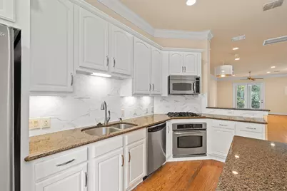 4230 Holland Avenue, Dallas, TX 75219 - Photo 14
