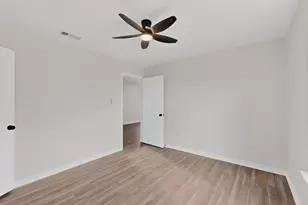 1541 Caldwell St, Dallas, TX 75223 - Photo 32