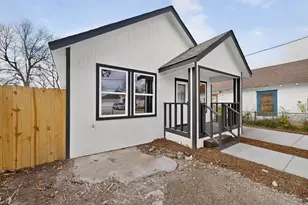 1541 Caldwell St, Dallas, TX 75223 - Photo 4
