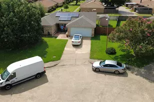3030 Meadow Creek Ct, Grand Prairie, TX 75052 - Photo 26