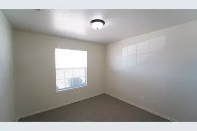 327 S Blue Jay Court, Weatherford, TX 76088 - Photo 14