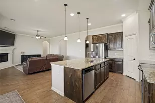 465 Collin St, Nevada, TX 75173 - Photo 8