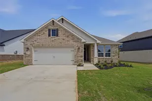 1201 Colca Dr, Springtown, TX 76082 - Photo 2