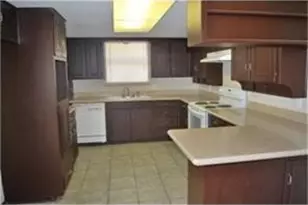 7250 Vanessa Dr, Fort Worth, TX 76112 - Photo 4
