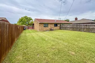539 Bluebird Ln, Red Oak, TX 75154 - Photo 4
