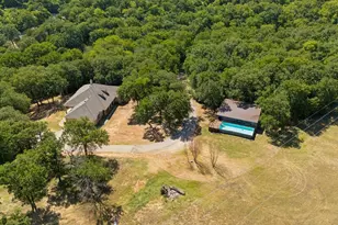 3884 County Rd 401, Alvarado, TX 76009 - Photo 4