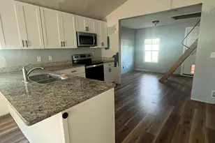 108 N Ash St, Springtown, TX 76082 - Photo 10