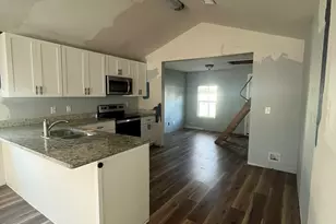 108 N Ash St, Springtown, TX 76082 - Photo 8