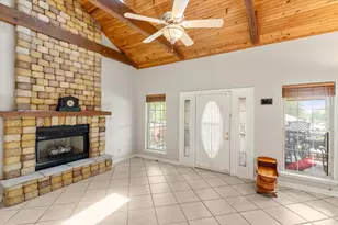 424 Lagoon Dr, Gun Barrel City, TX 75156 - Photo 12