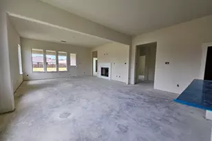 901 Silverleaf Dr, Ennis, TX 75119 - Photo 6