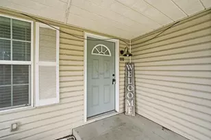 111 Britton St, Tom Bean, TX 75489 - Photo 4
