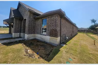 813 Silverleaf Drive, Ennis, TX 75119 - Photo 4