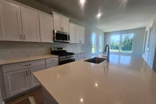 813 Silverleaf Dr, Ennis, TX 75119 - Photo 10