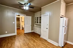1002 Gregg St, Denton, TX 76201 - Photo 1