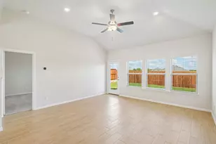 1275 Wild Cherry Wy, Van Alstyne, TX 75495 - Photo 4