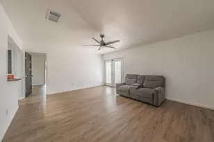 5612 Macgregor Dr, Haltom City, TX 76148 - Photo 4