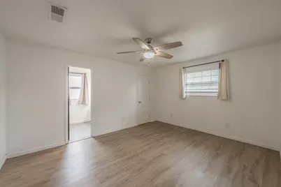 5612 Macgregor Drive, Haltom City, TX 76148 - Photo 12