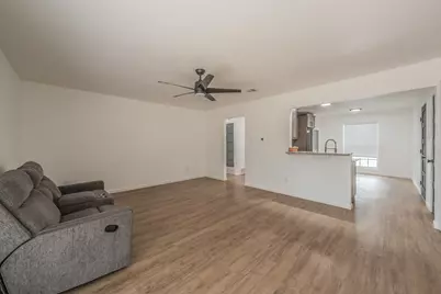 5612 Macgregor Drive, Haltom City, TX 76148 - Photo 6