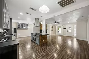3411 Gibsondell Ave, Dallas, TX 75211 - Photo 2