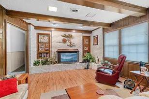 1716 Jacqueline Ct, Fort Worth, TX 76112 - Photo 10