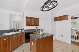 10214 Lakeview Dr, Providence Village, TX 76227 - Photo 16