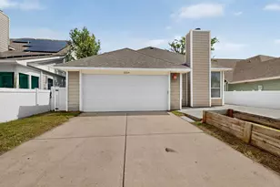 10214 Lakeview Dr, Providence Village, TX 76227 - Photo 40