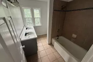 2404 Fairway Dr, Fort Worth, TX 76119 - Photo 6