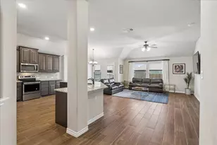 4137 Snowberry Ln, Fort Worth, TX 76036 - Photo 6