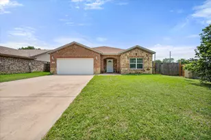 2919 Allen Ct, Arlington, TX 76014 - Photo 1