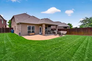 324 Brazoria Ln, McKinney, TX 75071 - Photo 4