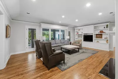 2209 Canterbury Drive, Westover Hills, TX 76107 - Photo 8