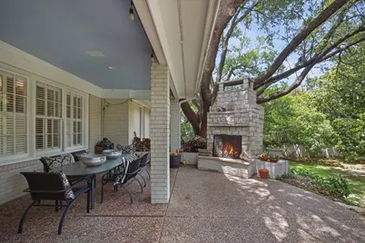 2209 Canterbury Drive, Westover Hills, TX 76107 - Photo 32