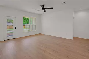 806 S Avenue Q, Clifton, TX 76634 - Photo 10