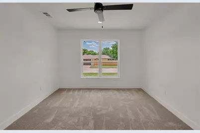 806 S Avenue Q, Clifton, TX 76634 - Photo 24