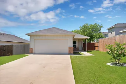 104 Sweeney Street, Hillsboro, TX 76645 - Photo 1