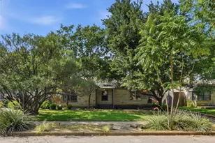 2307 Lawndale Dr, Dallas, TX 75211 - Photo 34
