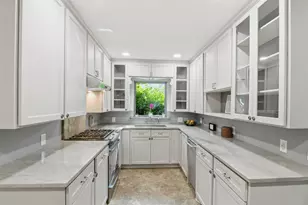 2307 Lawndale Dr, Dallas, TX 75211 - Photo 12