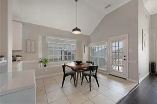 4816 King Harbor, Grand Prairie, TX 75052 - Photo 10