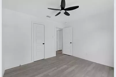 11303 Iris Drive, Balch Springs, TX 75180 - Photo 24