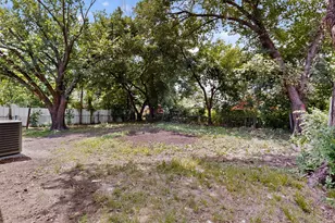 11303 Iris Dr, Balch Springs, TX 75180 - Photo 40