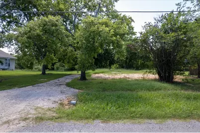 704 N Denison Street, Bells, TX 75414 - Photo 8