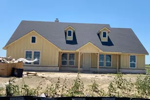 181 Sunny Side Rd, Valley View, TX 76272 - Photo 2