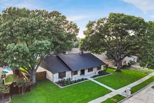 2813 Staffordshire Dr, Carrollton, TX 75007 - Photo 4