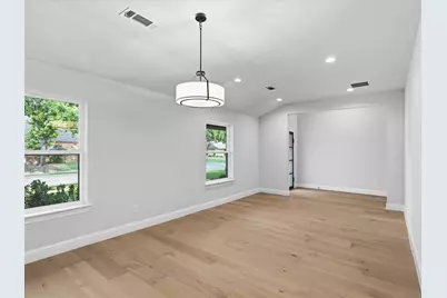 2813 Staffordshire Drive, Carrollton, TX 75007 - Photo 16