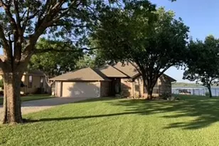 1803 Chisec Ct, Granbury, TX 76048 - Photo 2