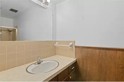 301 E 6th Street, Krum, TX 76249 - Photo 12