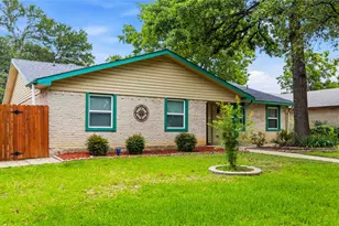 1113 Winterwood Dr, Lewisville, TX 75067 - Photo 2
