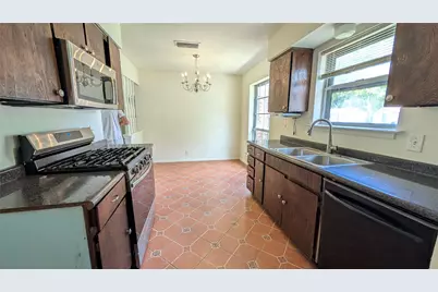 1320 Eastside Drive, Mesquite, TX 75149 - Photo 4