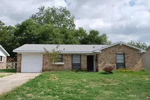 1320 Eastside Dr, Mesquite, TX 75149 - Photo 1