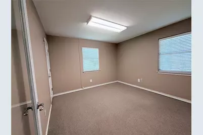 8111 S US Highway 75 #200, Sherman, TX 75090 - Photo 14